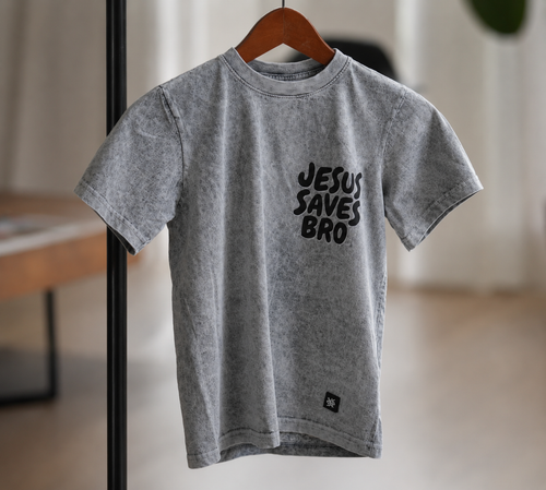 Camiseta Cristiana Niños "Jesus Saves Bro" | REGNUM