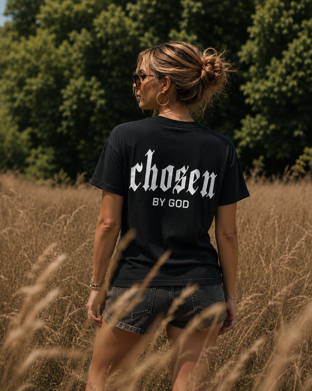 Camiseta Cristiana Premium "Chosen By God" Negra | REGNUM